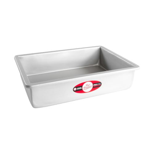 Sheet cake pan solid bottom 8x12x3