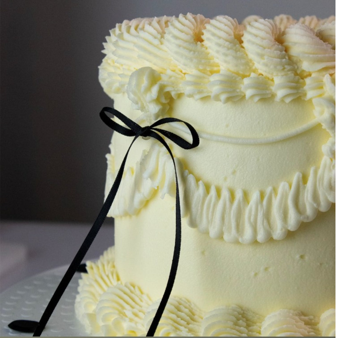 Ribbon Bow Cake Toppers – Black 8pk