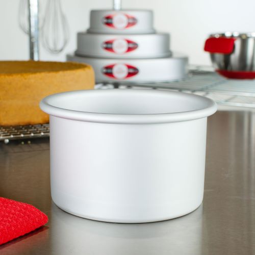 Round cake pan solid bottom 6 x 4