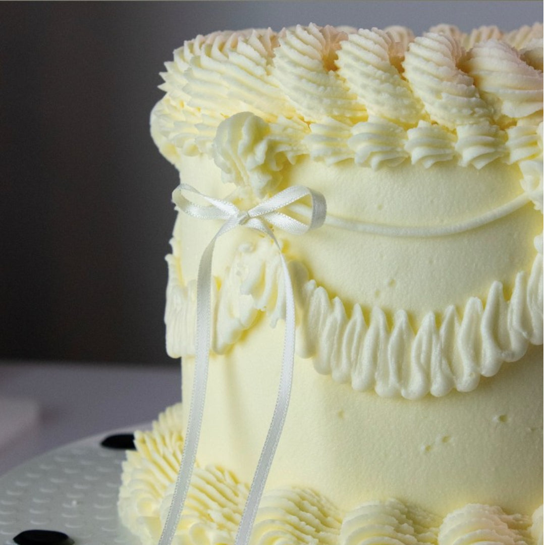 Ribbon Bow Cake Toppers – White 8pk